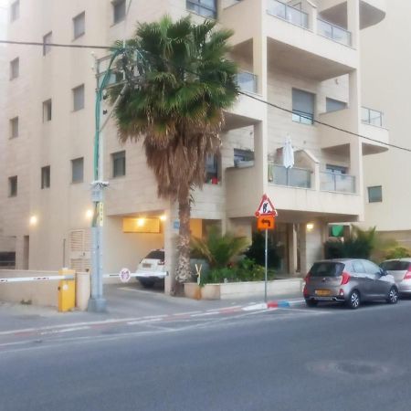 Lejlighed i Strand Område på 75 m². Soveværelser: 2. Private badeværelser: 2. Tel Aviv Eksteriør billede
