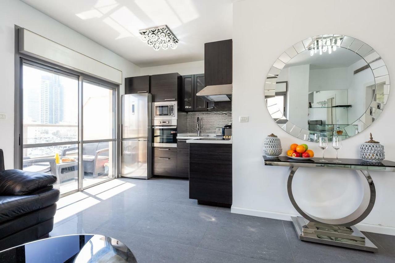 Lejlighed i Strand Område på 75 m². Soveværelser: 2. Private badeværelser: 2. Tel Aviv Eksteriør billede