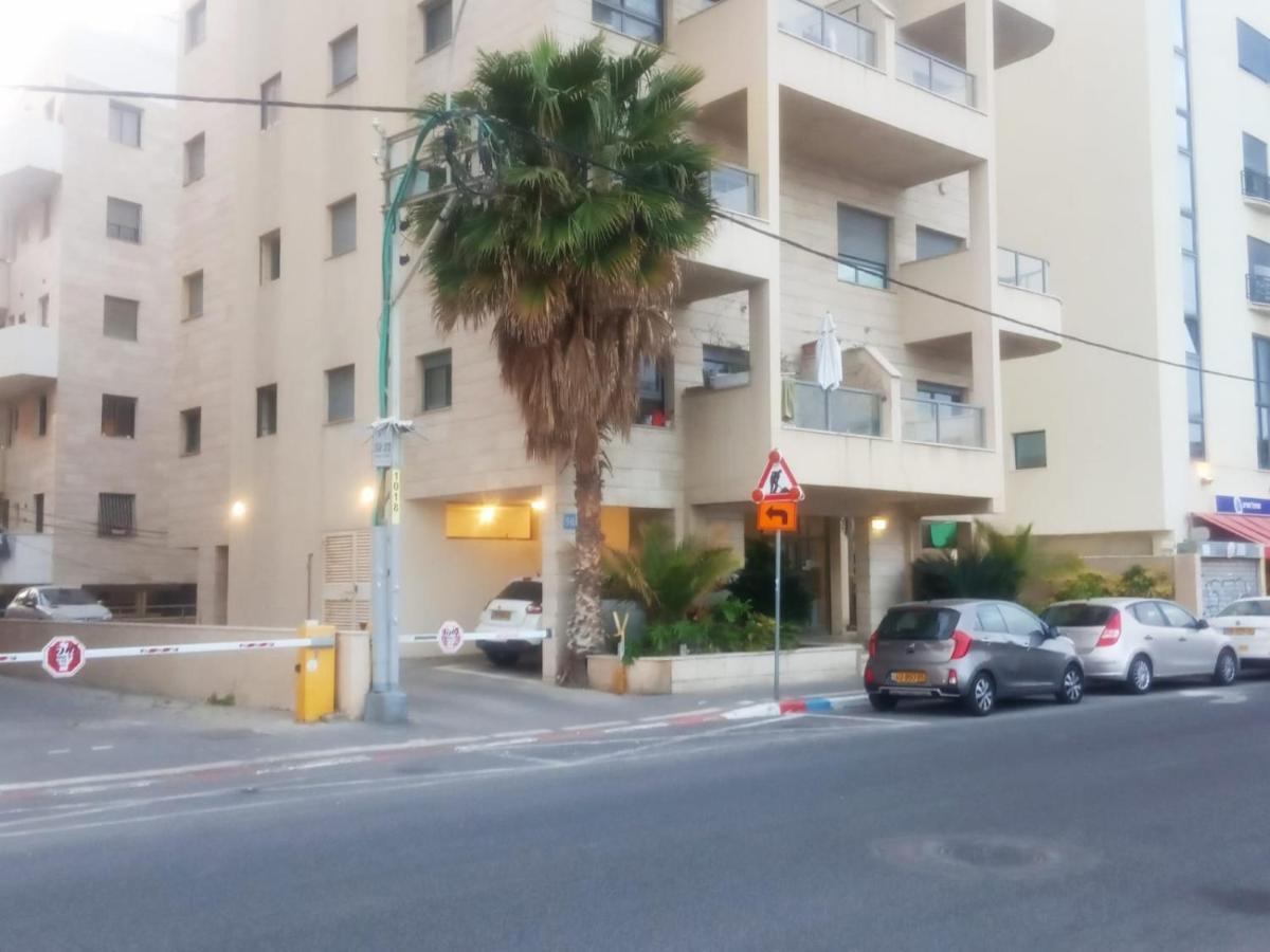 Lejlighed i Strand Område på 75 m². Soveværelser: 2. Private badeværelser: 2. Tel Aviv Eksteriør billede